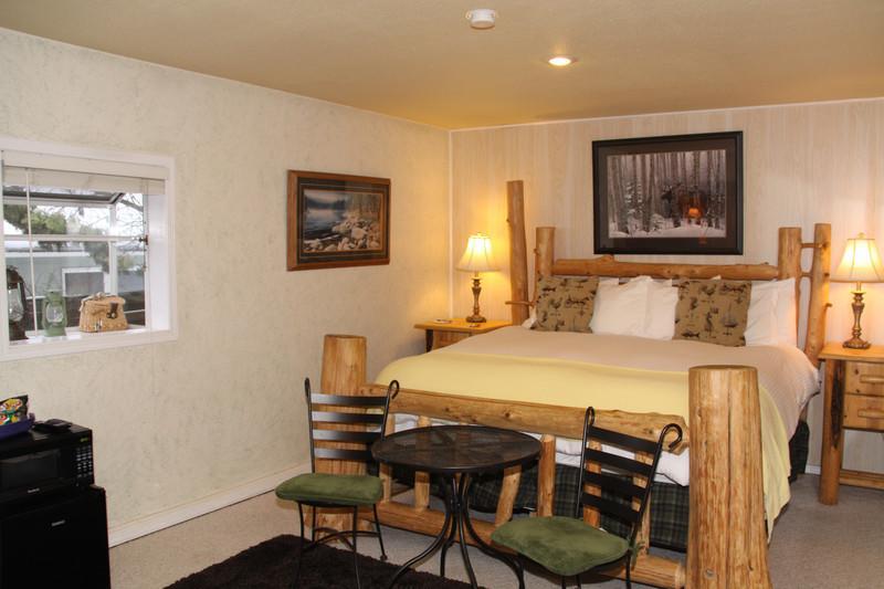 Inn At The Lake Newport Exterior photo